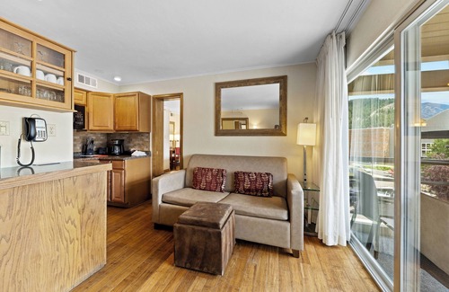 Avon Hotel | The Christie Lodge - All Suite Property, Vail Valley/Beaver Creek
