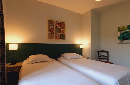 Condom Other | The Clairette de Gascogne, space and comfort