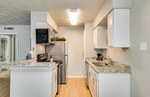 Old East Dallas Apartment | The Classic Near Knox Henderson