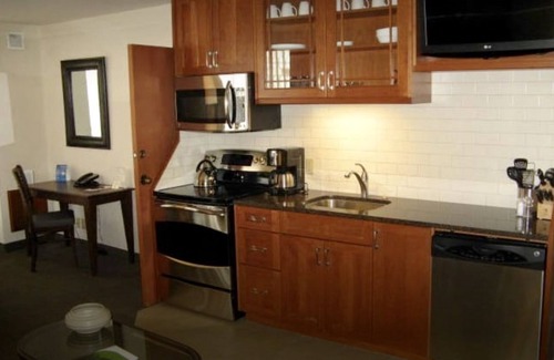 Salt Lake Mountain Resorts Condo | The Cliff Lodge Ski-in/Ski-out luxury slope-side condo