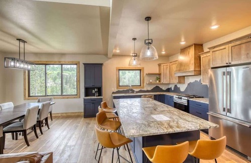 Lead House | The Cliffhanger - Gorgeous views! Indoor Outdoor F