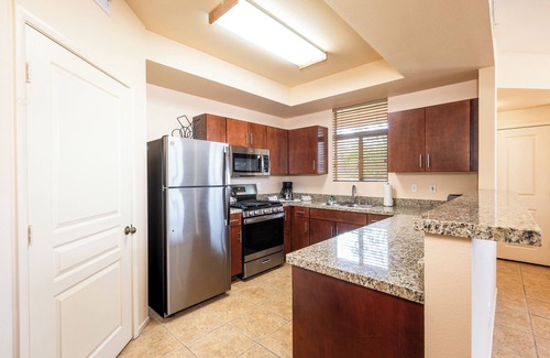 Spring Valley Apartment | The Cliffs at Peace Canyon
