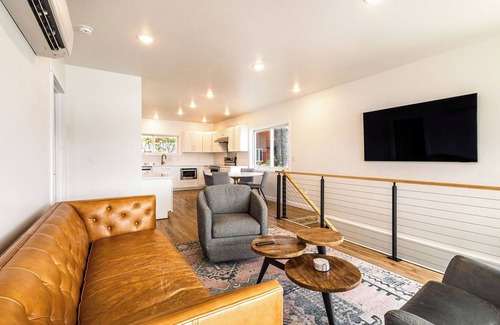 Kodiak House | The Cliffside Poustinia