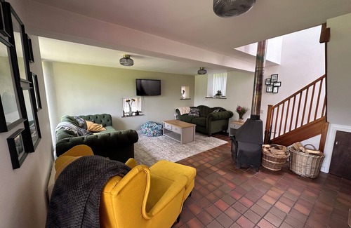 Nannerch Cottage | The Coach House North Wales, Amazing Views, Hot Tub and Log Fire