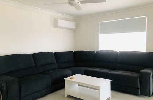 Greenwell Point House | "The Comarong" 3 Bedroom home with views at Greenwell Point. Short walk to water