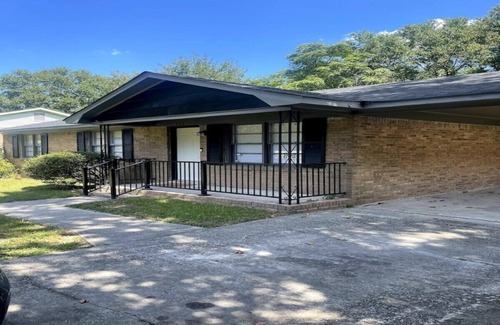 State Park House | The Comfortable Getaway in Northeast Columbia