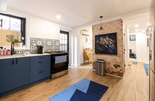 Mill River Condo | The Consulate Garden, New Haven