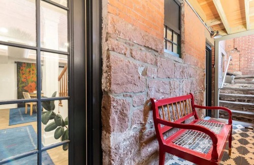Mill River Condo | The Consulate Garden, New Haven