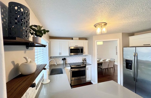 Aloha House | The Corner Terrace – Family and Pet Friendly Home