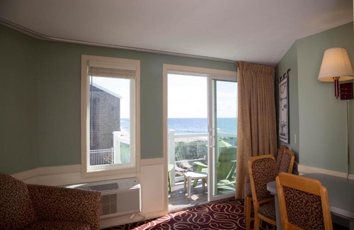 Dennis Port Hotel | The Corsair & Cross Rip Oceanfront