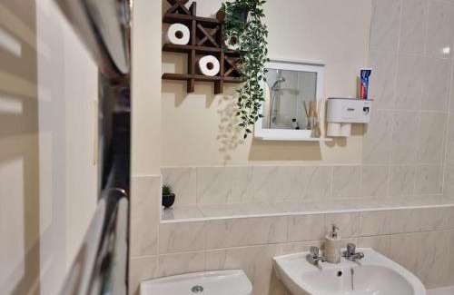 Peterborough Apartment | The Cosy Corner