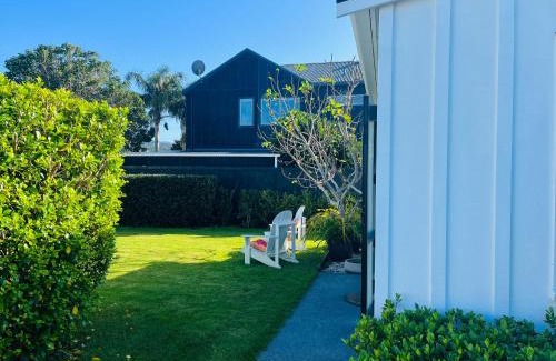 Point Wells Apartment | The Cottage at 95a - self contained, quiet and peaceful