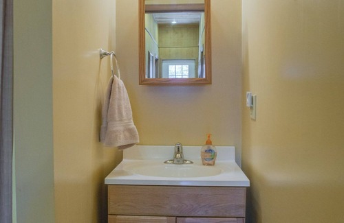 New Haven Cabin | The Country Lodge-Southern Illinois Getaway