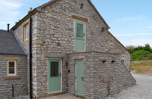 Earl Sterndale Apartment | The Cowshed - Uk50283