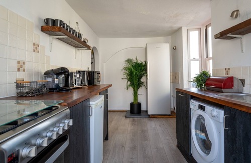 Teignmouth Apartment | The Crab Shack - directly on beach, private balconies