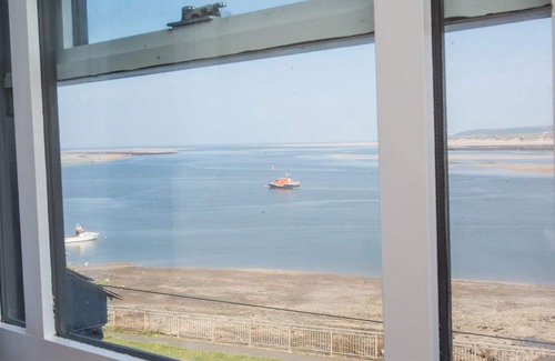 Appledore Cottage | THE CRAB SHELL, pet friendly, country holiday cottage in Appledore