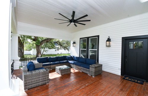 Lockhart House | The Craftsman on Main Street