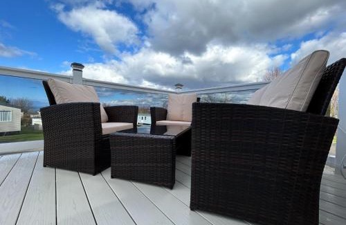 Ayr House | The Craig Taravan Ayr - Seaside Retreat