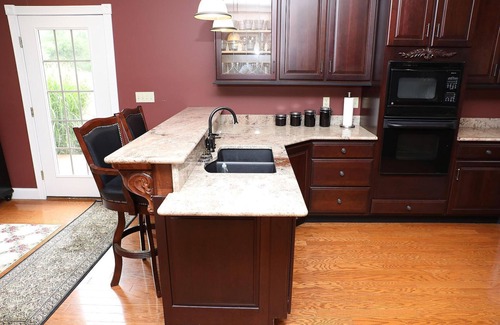 Cedar Run House | The Creek House~Sit back and unwind on the Pine!