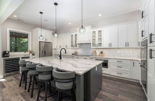 Laurel Ridge House | The Creeks of Serendipity | Luxury Pet-Friendly Home 10 Minutes from Black Mtn!