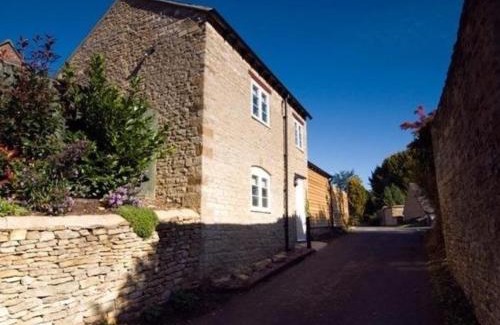 Brackley Bed & Breakfast | The Crewe Arms