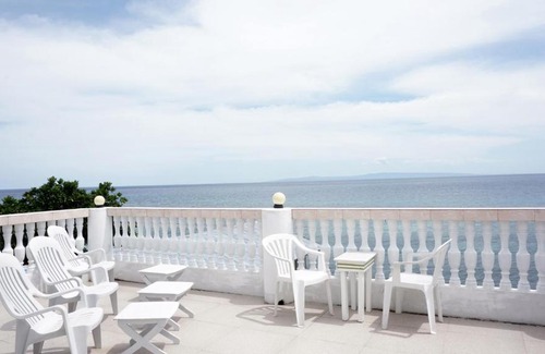 Oslob Bed & Breakfast | The Cronin Residences by Cocotel