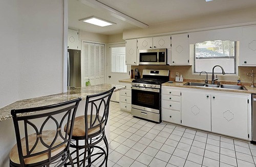 Ruidoso House | The Crow's Nest | Wooded Views + Game Room!