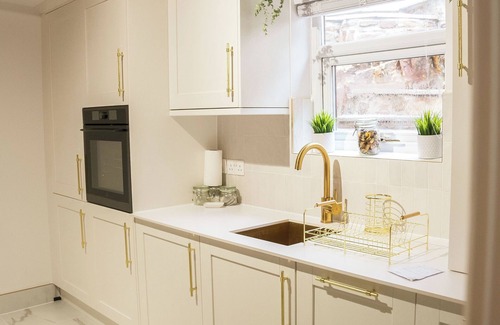 Maesteg House | The CwtchnA fusion of modern meets old in a traditional Welsh mining valley