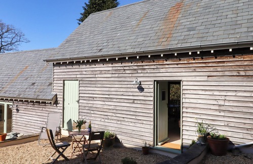 Axminster Cottage | THE DAIRY AT WYKE FARM, romantic, with a garden in Lyme Regis