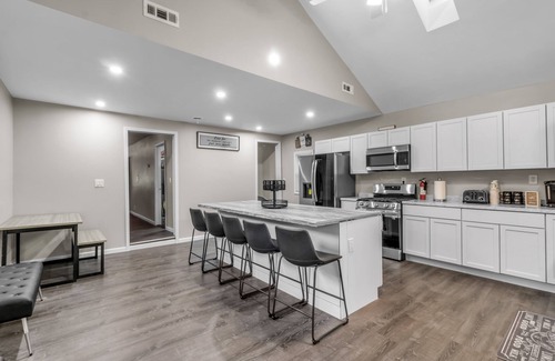 Buffalo House | The Davey Retreat
