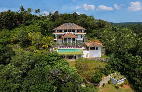 Unawatuna Villa | The Divine Villa and Pavilion