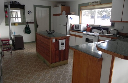 Philipsburg Cottage | The Douglas Creek Cottage, Great Views, Cozy and Comfortable.