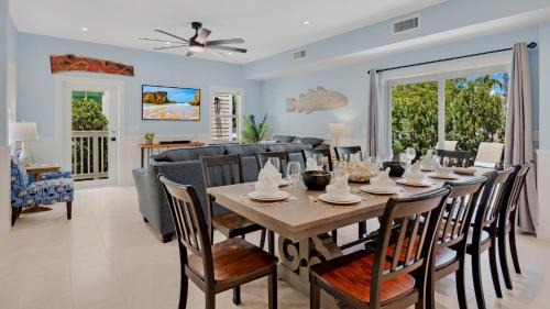 Uptown - Upper Duval House | The Duke and The Duchess by Last Key Realty