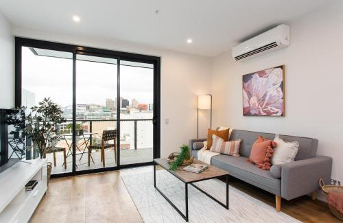 Adelaide Central Business District Apartment | The East End Apartments by Urban Rest