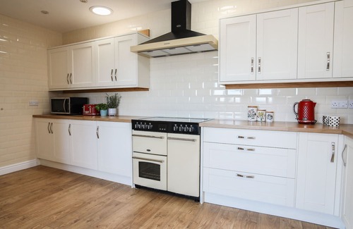 Dwyran House | THE ELBERRY, pet friendly, with open fire in Newborough