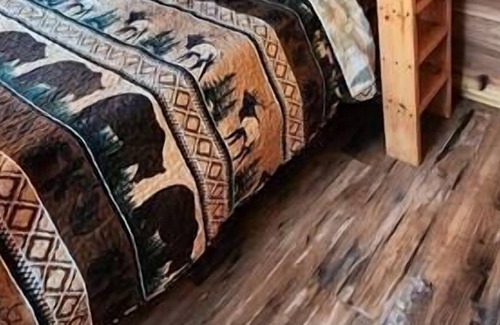 Clam Lake House | The Elk Inn - Lower Clam Lake