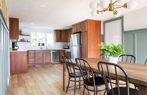 Suttons Bay House | The Elm House-Downtown Suttons Bay with game room!