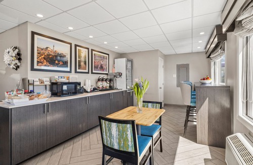 Waterville Hotel | The Elmwood