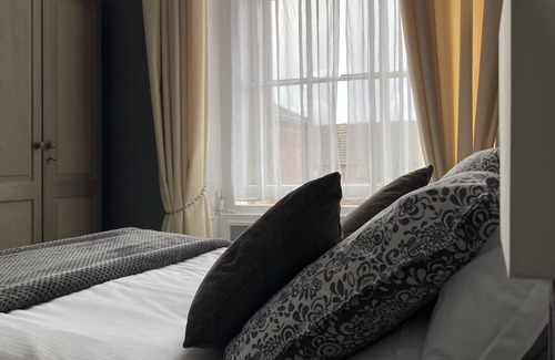 Weymouth House | The Esplanade