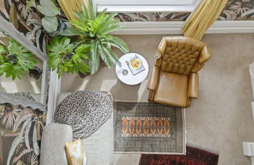 Christchurch City Centre Apartment | The Eve Apartment - OGB Suite