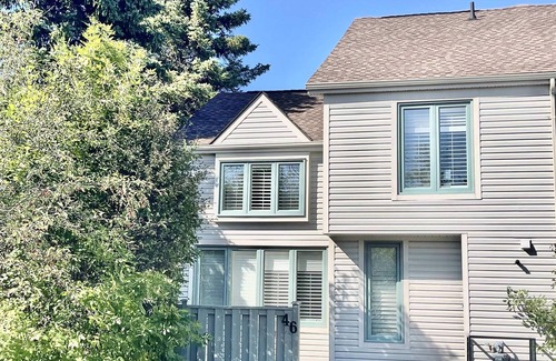 Collingwood Villa | The Family Escape Townhome