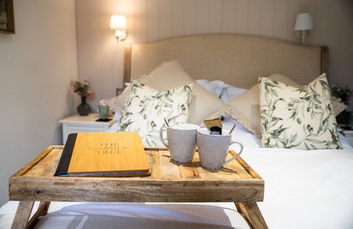 Whatstandwell Bed & Breakfast | The Family Tree