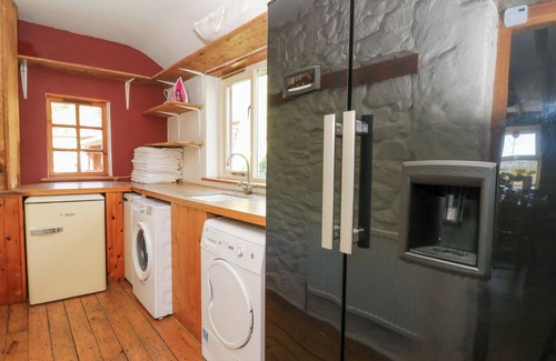 Felinfach Cottage | The Farmhouse