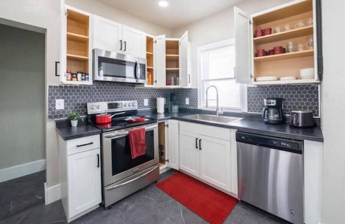 Sioux Falls House | The Firehouse: 3 bed, central location, historic