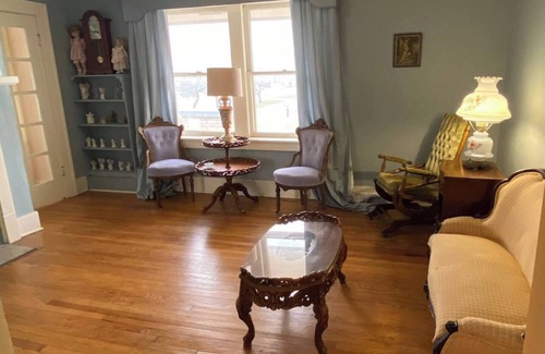 Duncan House | The Foreman Prairie House Duncan’s Crown Jewel Historical 1918