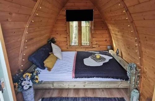 Poulton-le-Fylde Resort | The Forest Pod - Wood Fired Hot Tub and Fire Pit