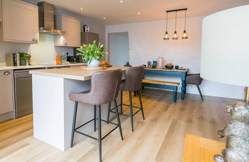 Bryngwran Cottage | The Forge - cottage with hot tub hat sleeps 4 guests in 2 bedrooms