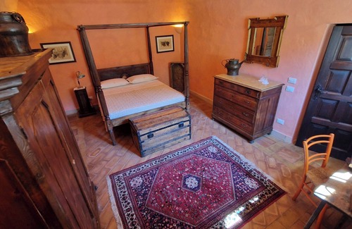 Allumiere Apartment | The Fourth - Superior Room – Canopy Bed