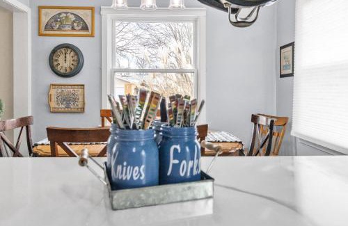 Frankenmuth House | The Frankenmuth Dawdy Haus - whole house option