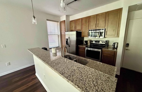 Franklin Apartment | The Franklin II Vibe 8773